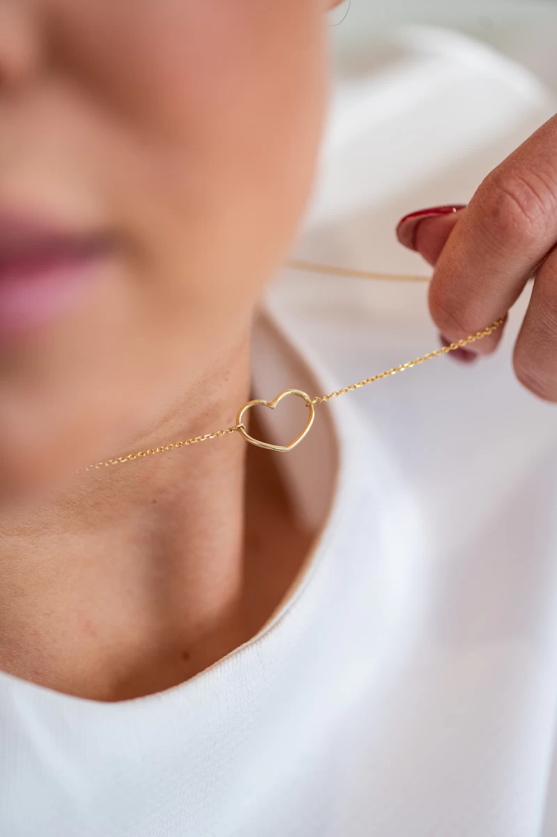 Stříbrný náhrdelník Konturové srdce