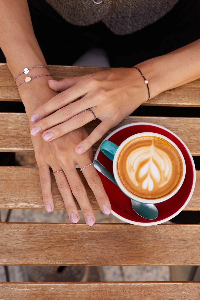 Stříbrný prsten s korálky