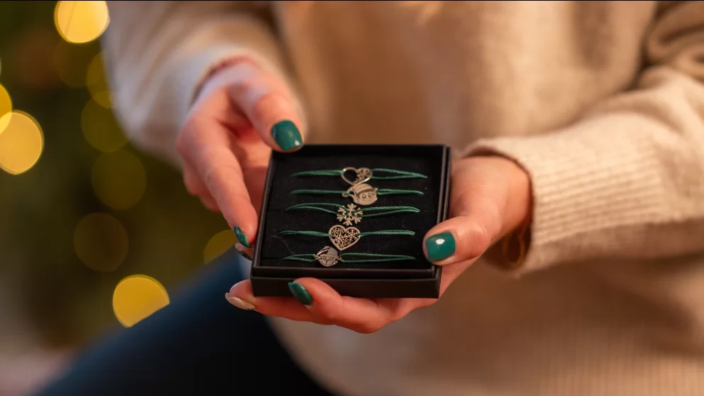 NÁPADY NA VÁNOČNÍ DÁRKY