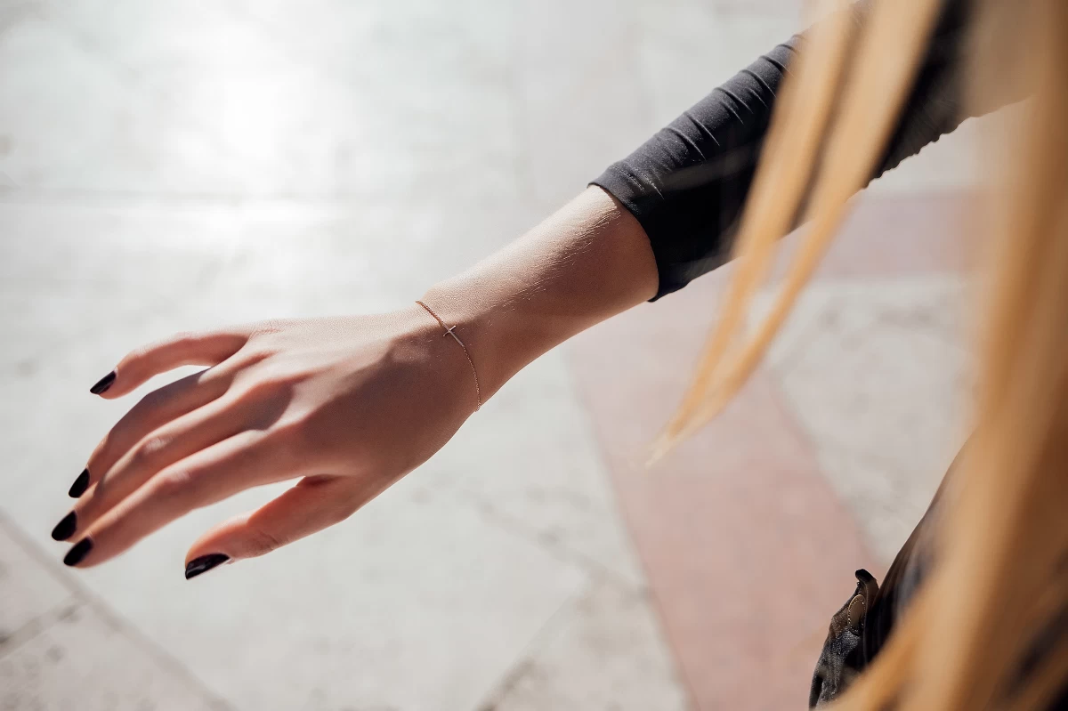 Stříbrný náramek ZILIA Cross