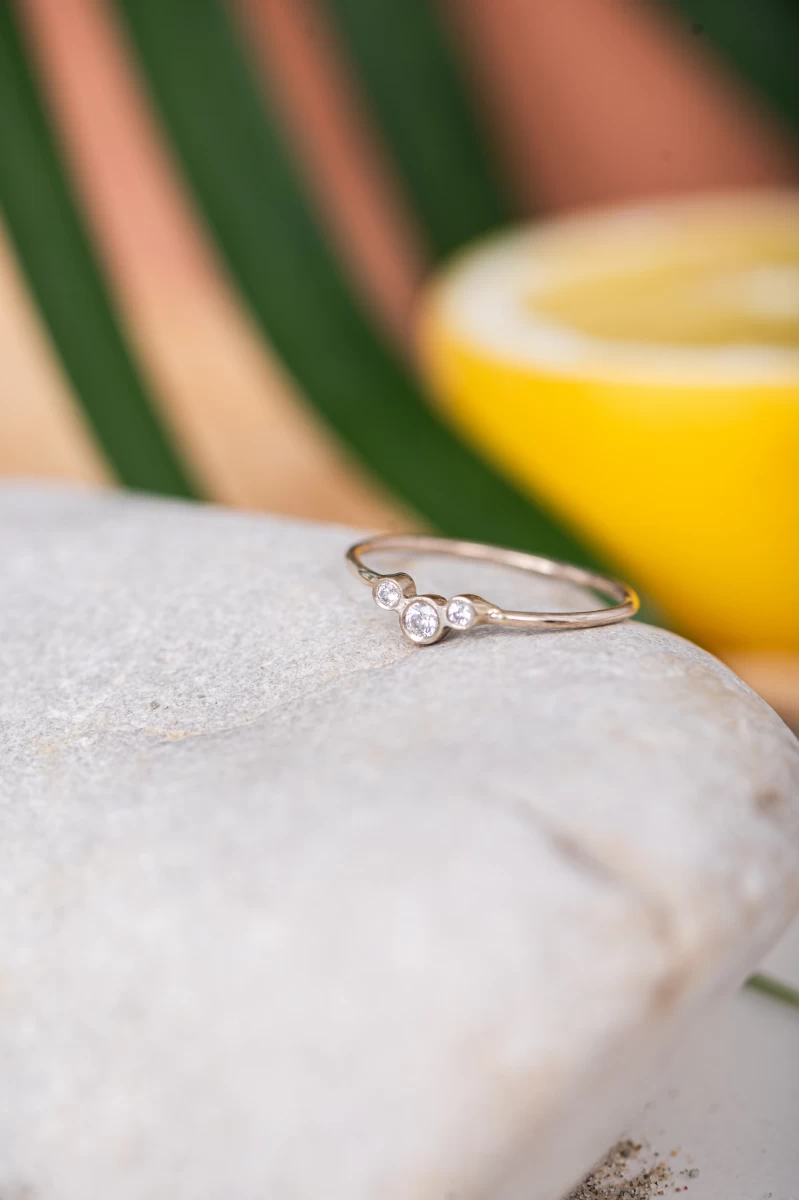 Prsten růžové zlato se zirkony