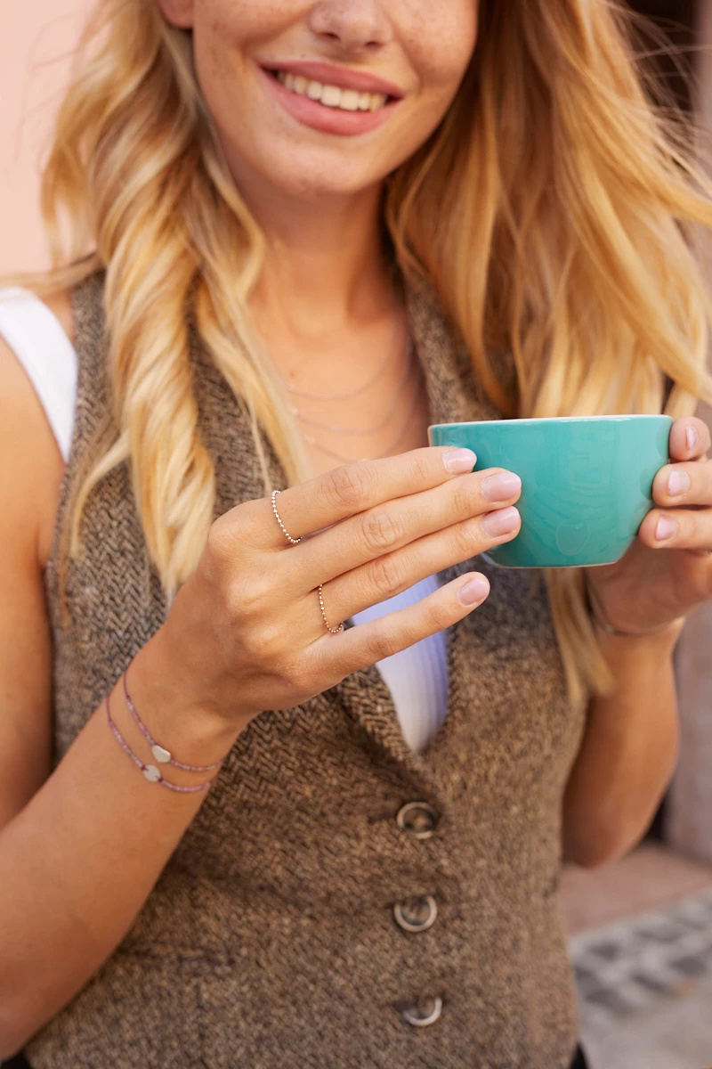 Stříbrný prsten s korálky