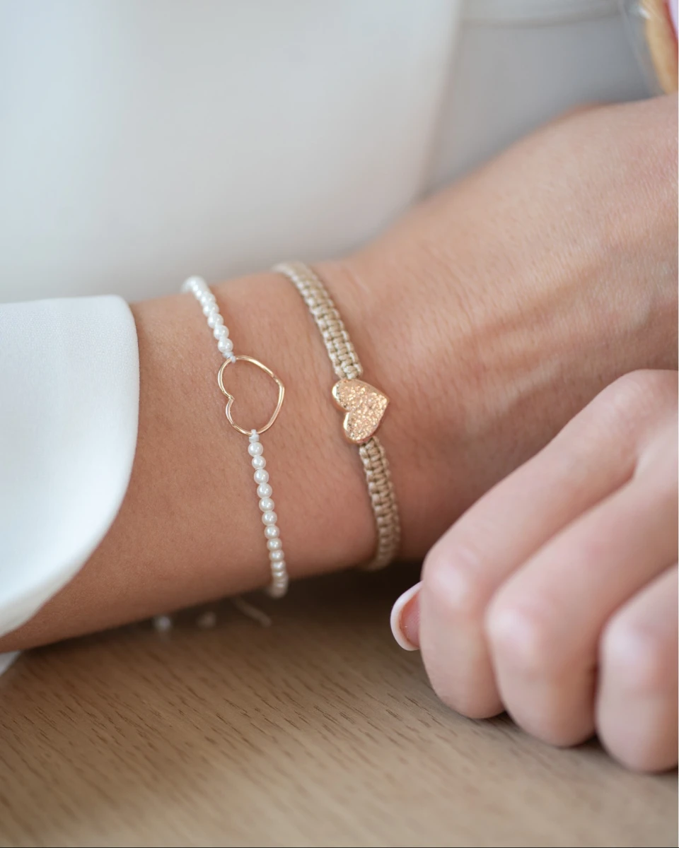 Malý perlový náramek se srdcem v obrysu ze růžového zlata 14K