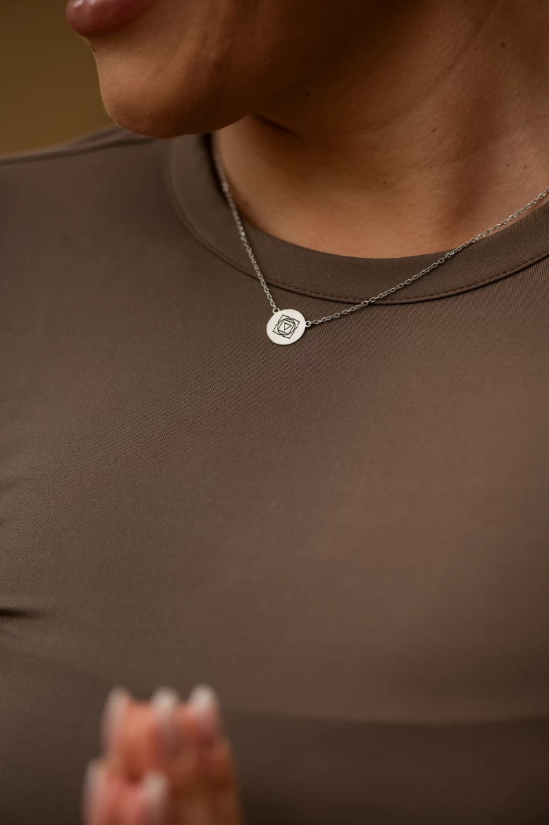 Náhrdelník z růžového zlata 14K s čakrou