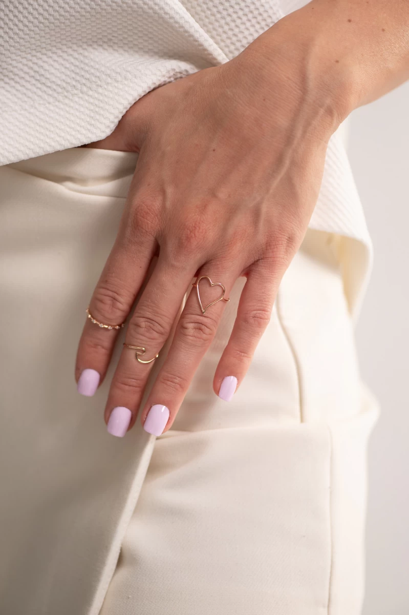 Prsten růžové zlato asymetrické srdce